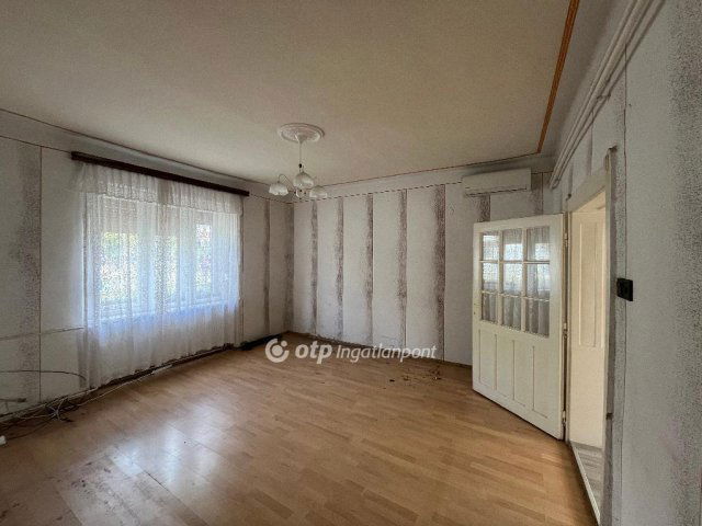 Eladó családi ház, Berettyóújfaluban 37.9 M Ft, 4 szobás