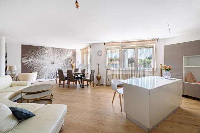 Eladó ikerház, Pécelen 134.9 M Ft, 6 szobás