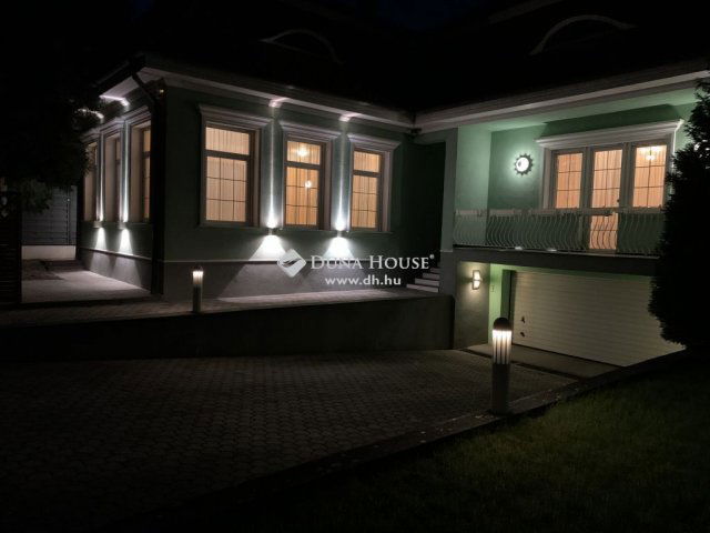 Eladó családi ház, Budapesten, XVI. kerületben 380 M Ft