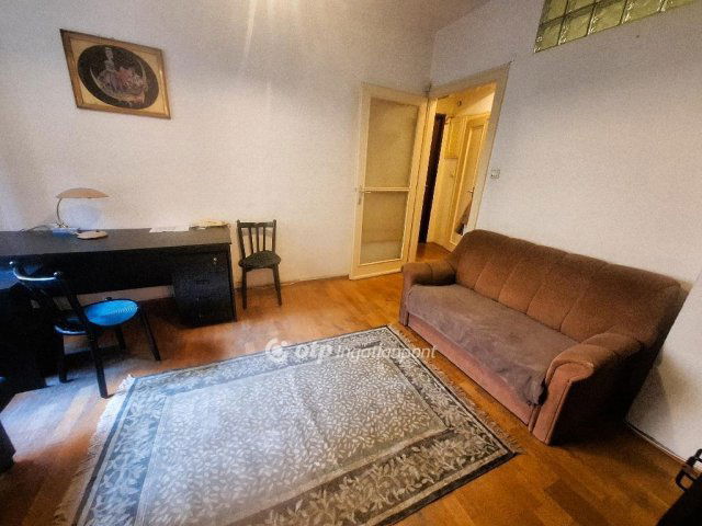 Eladó téglalakás, Budapesten, VII. kerületben 76 M Ft, 2 szobás