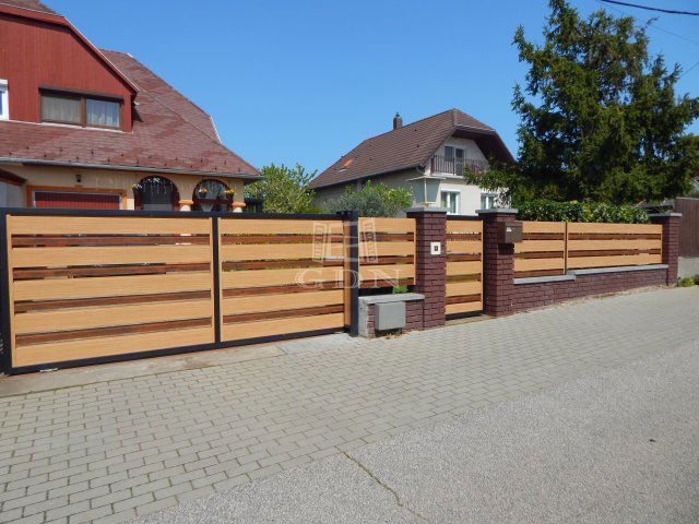 Eladó családi ház, Vonyarcvashegyen 129.9 M Ft, 3+2 szobás