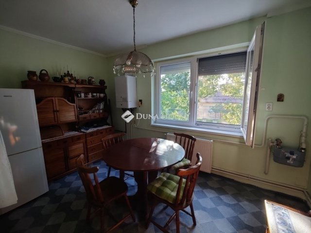 Eladó ikerház, Budapesten, XVIII. kerületben 79.9 M Ft, 3 szobás