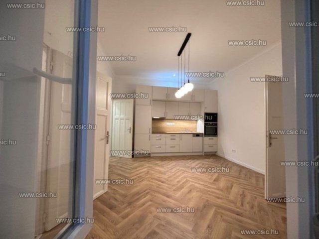 Eladó téglalakás, Budapesten, I. kerületben 104.9 M Ft, 3 szobás
