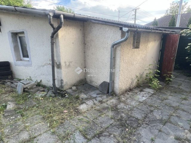 Eladó üzlethelyiség, Lovasberényben 29.9 M Ft