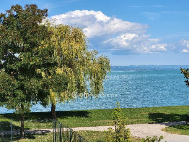 Eladó nyaraló, Siófokon 265 M Ft, 3 szobás