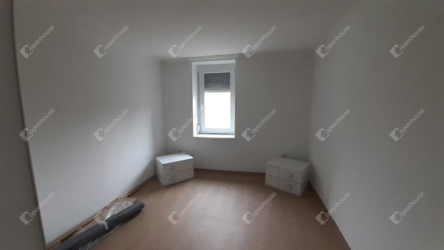 Eladó családi ház, Gércén 27 M Ft, 2 szobás