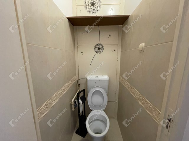 Kiadó panellakás, albérlet, Debrecenben 260 E Ft / hó, 3 szobás