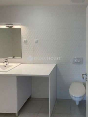 Eladó téglalakás, Budapesten, XIII. kerületben 152.9 M Ft