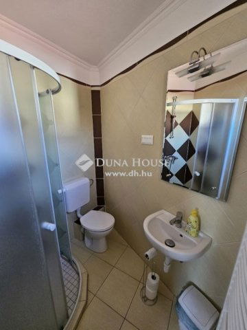 Eladó ikerház, Hévízen 149 M Ft, 6+2 szobás