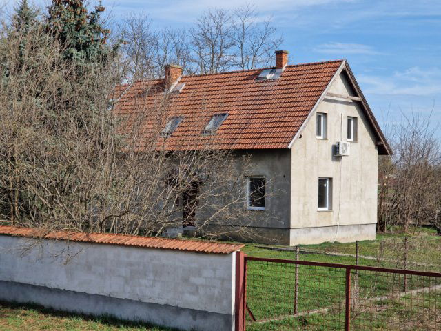 Eladó mezogazdasagi ingatlan, Dabason 79.9 M Ft