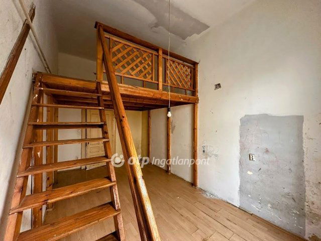 Eladó téglalakás, Budapesten, VIII. kerületben 49.5 M Ft