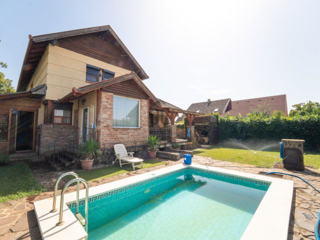 Eladó családi ház, Debrecenben 174.99 M Ft, 7 szobás