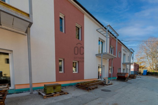Eladó téglalakás, Székesfehérvárott 40.4 M Ft, 2 szobás