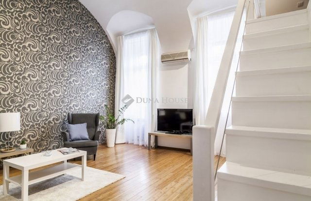 Eladó téglalakás, Budapesten, VII. kerületben 71.9 M Ft