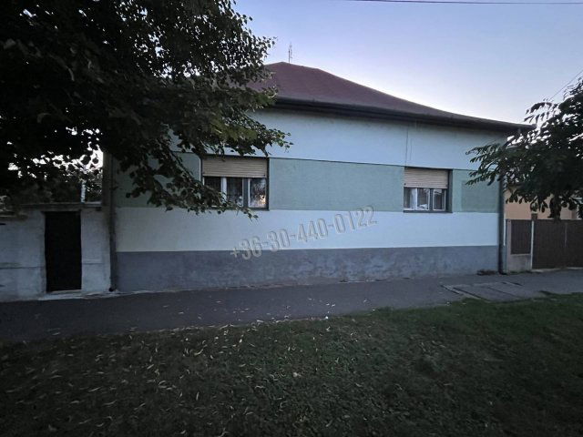 Eladó családi ház, Hajdúszoboszlón 53.99 M Ft, 3 szobás