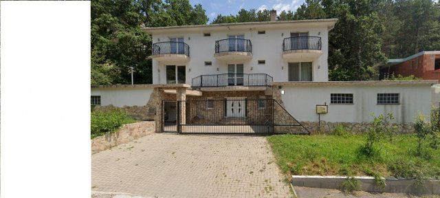 Eladó családi ház, Diósdon 280 M Ft, 7 szobás