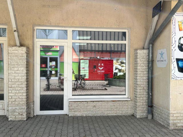 Eladó üzlethelyiség, Kunszentmártonban 7.79 M Ft, 1 szobás