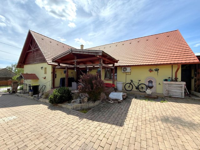 Eladó családi ház, Bodán 81.9 M Ft, 3 szobás