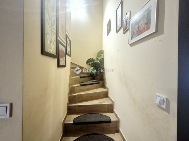 Eladó sorház, Üllőn 124.8 M Ft, 2 szobás / költözzbe.hu