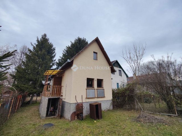 Eladó nyaraló, Péterin 35 M Ft, 2 szobás / költözzbe.hu