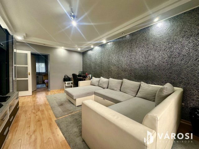 Eladó téglalakás, Salgótarjánban 19.9 M Ft, 2 szobás