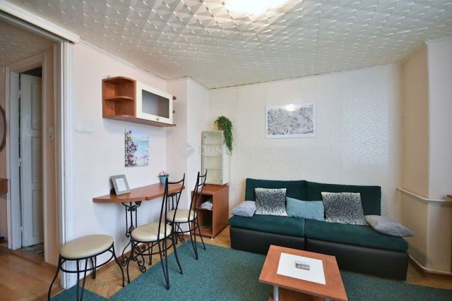 Kiadó téglalakás, albérlet, Budapesten, V. kerületben, 1 szobás