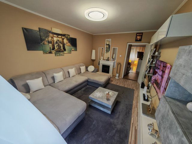 Eladó panellakás, Marcaliban 31.99 M Ft, 2 szobás