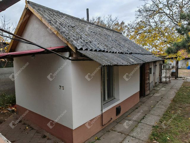 Eladó ikerház, Gyömrőn 33.5 M Ft, 1 szobás