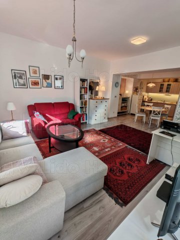 Eladó téglalakás, Keszthelyen 64.99 M Ft, 1 szobás