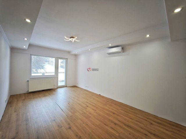 Eladó téglalakás, Szegeden 73 M Ft, 2+1 szobás