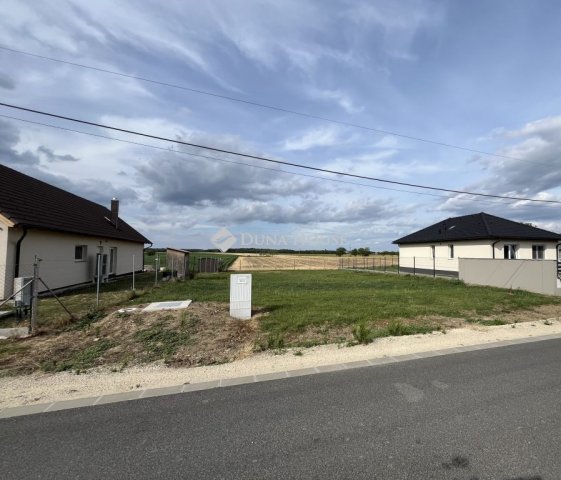 Eladó telek, Peresztegen 23.5 M Ft / költözzbe.hu