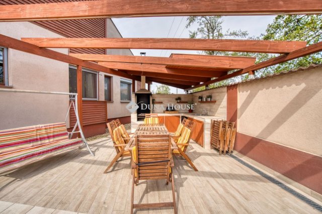 Eladó családi ház, Délegyházán 157 M Ft, 4 szobás