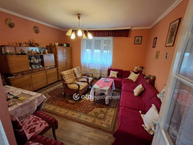 Eladó nyaraló, Nagycserkeszen 24.5 M Ft, 3 szobás