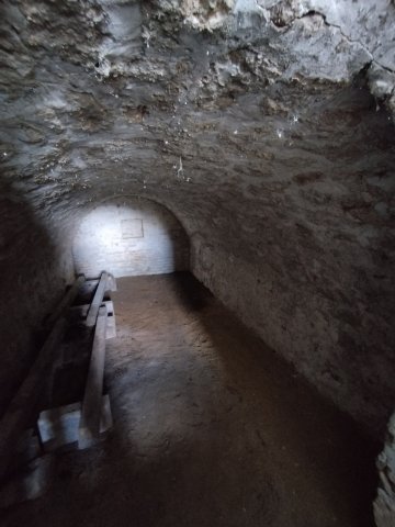 Eladó családi ház, Piliscséven 13.9 M Ft, 2 szobás