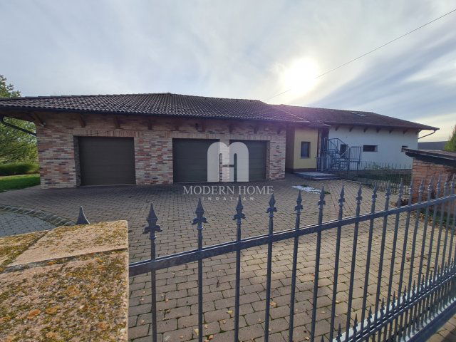 Eladó családi ház, Besnyőn 149 M Ft, 6 szobás