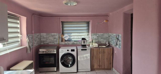 Eladó családi ház, Tótkomlóson, Újtemető soron 19.2 M Ft