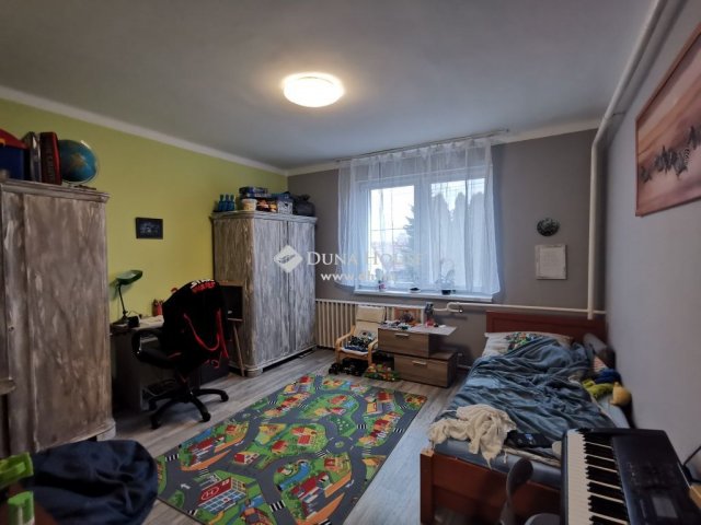 Eladó családi ház, Kecskéden 55.9 M Ft, 4 szobás