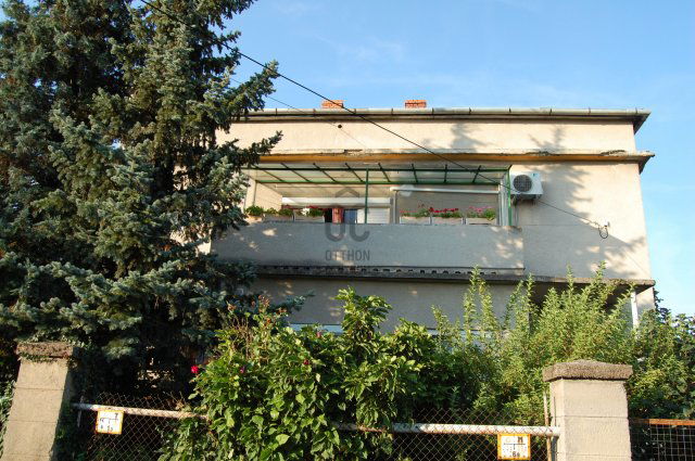 Eladó családi ház, Kőszegen 43.5 M Ft, 2 szobás
