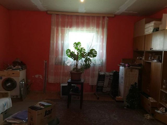 Eladó családi ház, Pusztaszabolcson 7.8 M Ft, 1 szobás