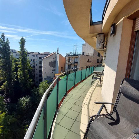 Eladó téglalakás, Budapesten, VIII. kerületben 144 M Ft