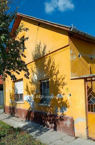 Eladó családi ház, Nagykőrösön 24 M Ft, 3 szobás