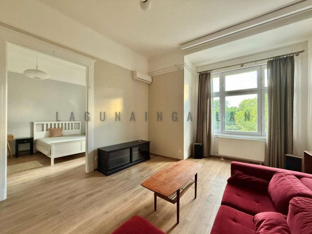 Kiadó téglalakás, albérlet, Budapesten, I. kerületben, 3 szobás