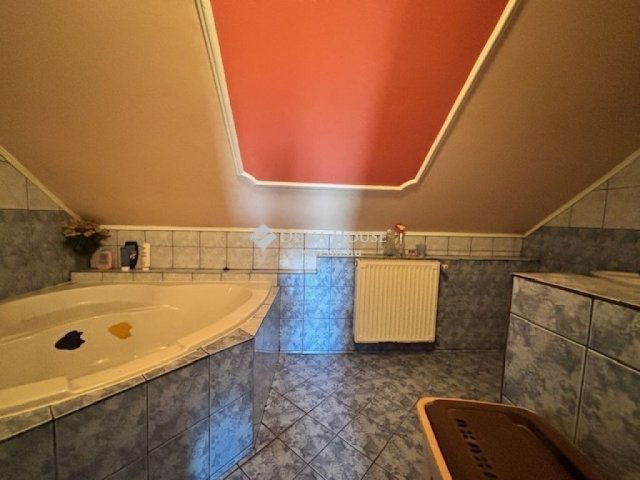 Eladó családi ház, Budapesten, XVI. kerületben 125 M Ft