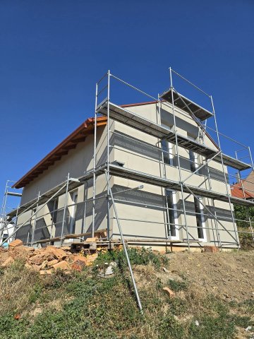 Eladó családi ház, Pécsett 149.9 M Ft, 4 szobás