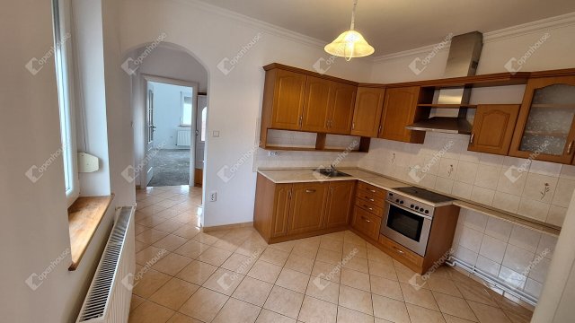 Eladó családi ház, Debrecenben 72.9 M Ft, 2 szobás