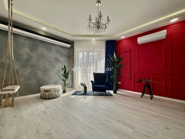 Eladó téglalakás, Pécsett 99.9 M Ft, 4 szobás