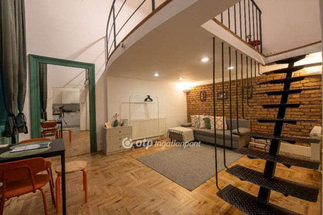 Eladó téglalakás, Budapesten, VII. kerületben 99.9 M Ft