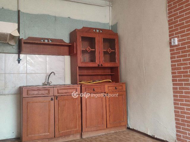 Eladó családi ház, Vámospércsen 33 M Ft, 3+1 szobás