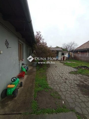 Eladó családi ház, Üllőn 40 M Ft, 4 szobás