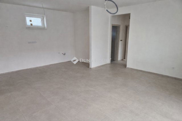 Eladó ikerház, Üllőn 120 M Ft, 4 szobás / költözzbe.hu